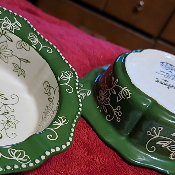 Set of 2 Green Floral Lace Side / Salad Bowls. - Picture 5 of 5